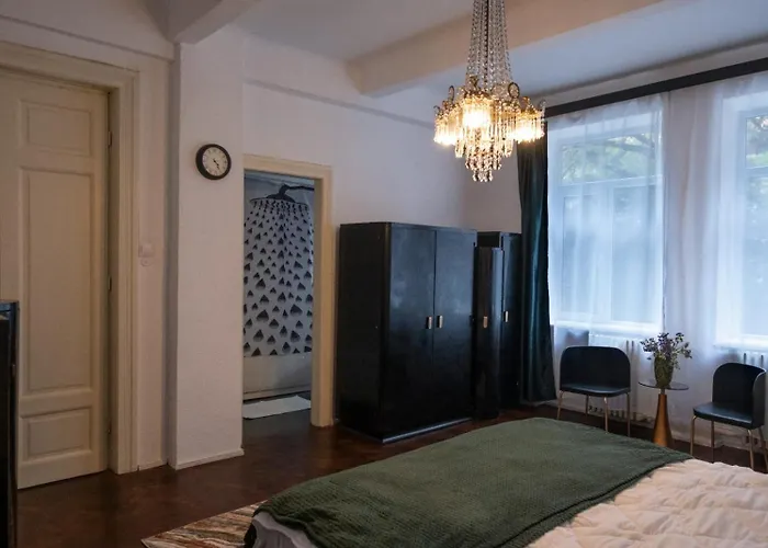 Legacy Loft Apartment *